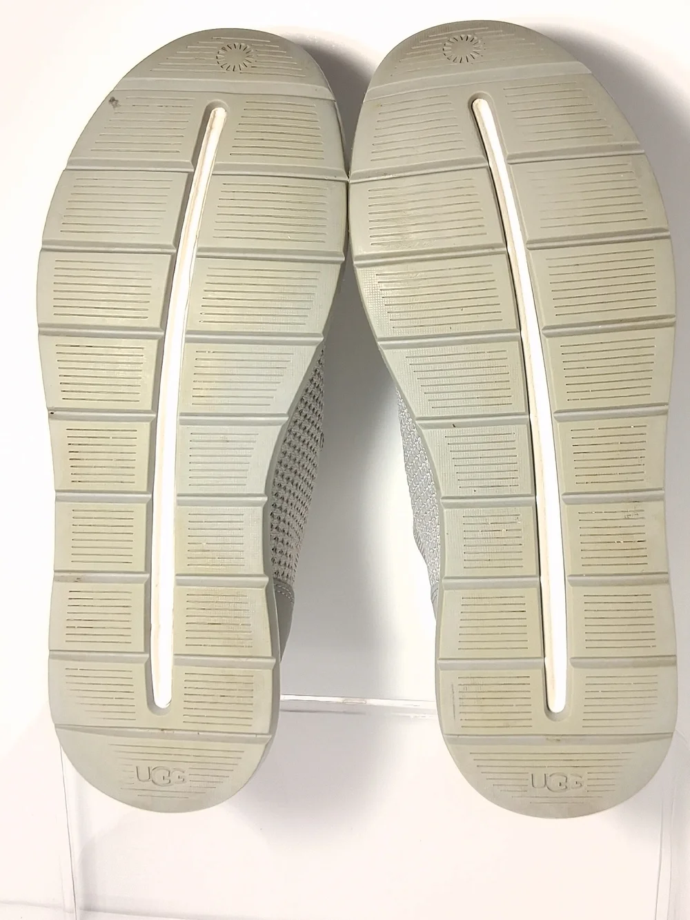 UGG Tay Sneakers. Gray. Women's Size 7.5 - Picture 15 of 16